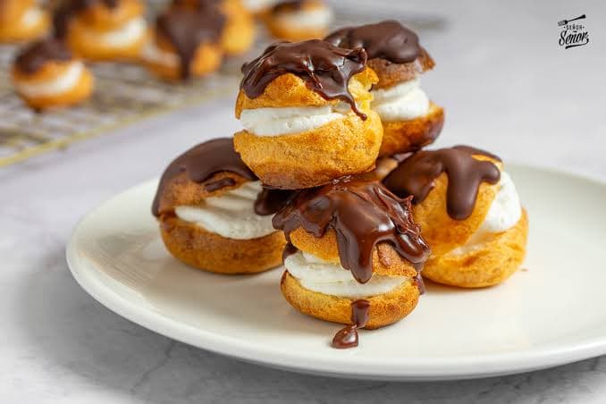 Profiteroles